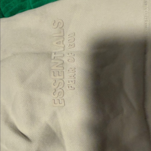 Essential - Picture 2 of 5